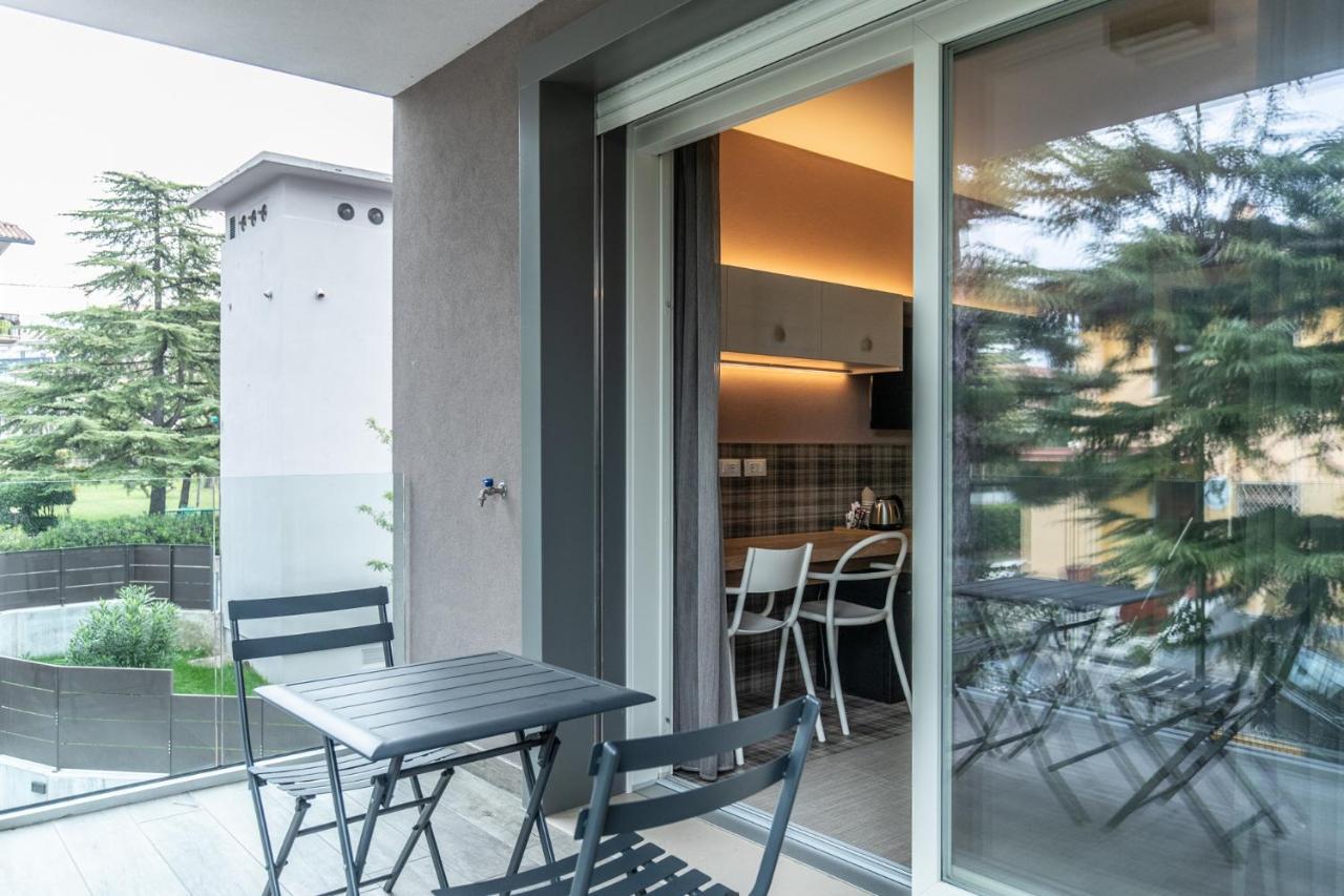Sei Garda Apartments 페스키에라델가르다 외부 사진