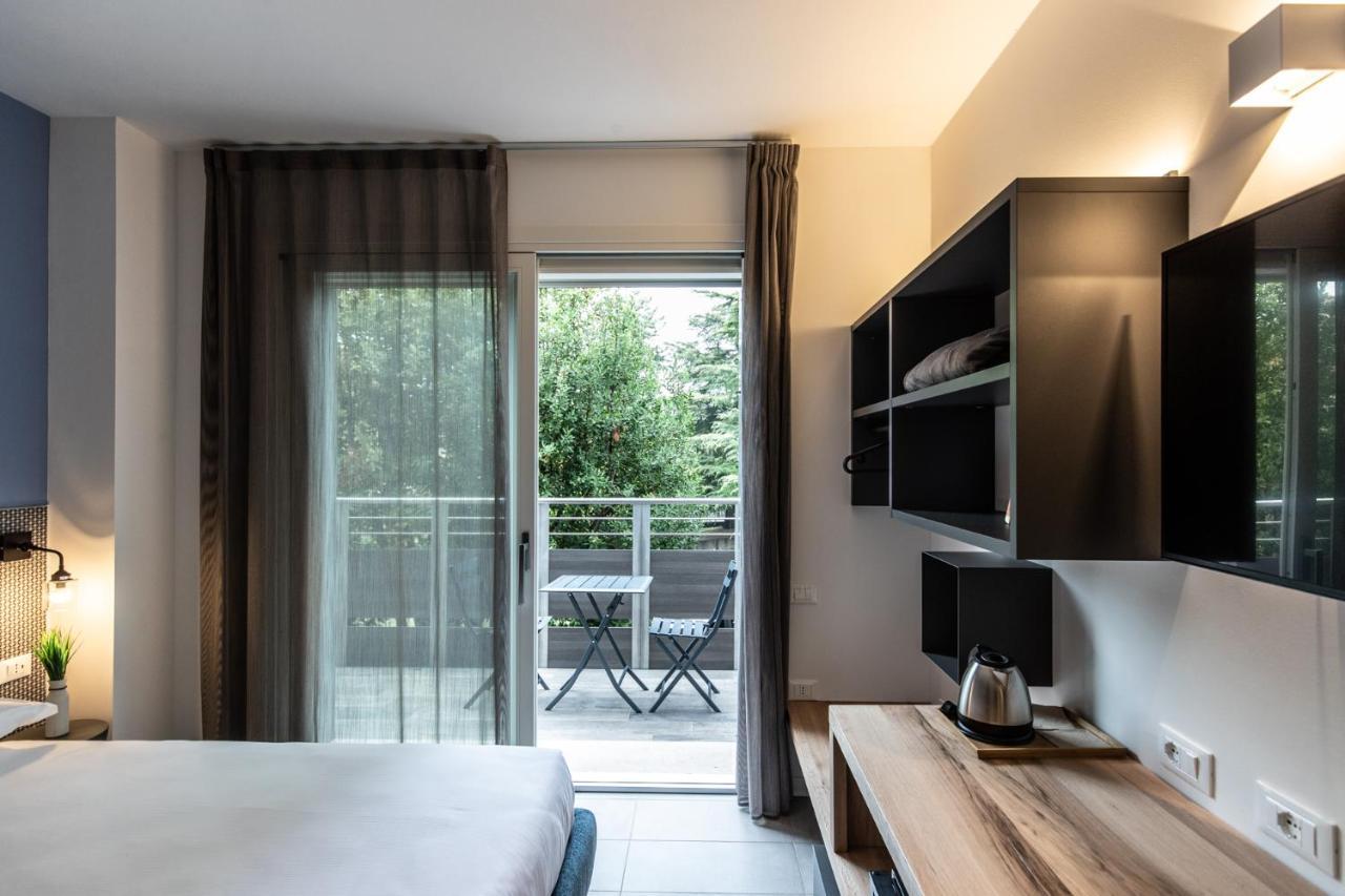 Sei Garda Apartments 페스키에라델가르다 외부 사진