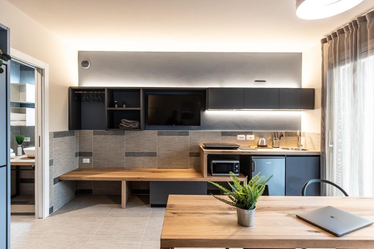 Sei Garda Apartments 페스키에라델가르다 외부 사진