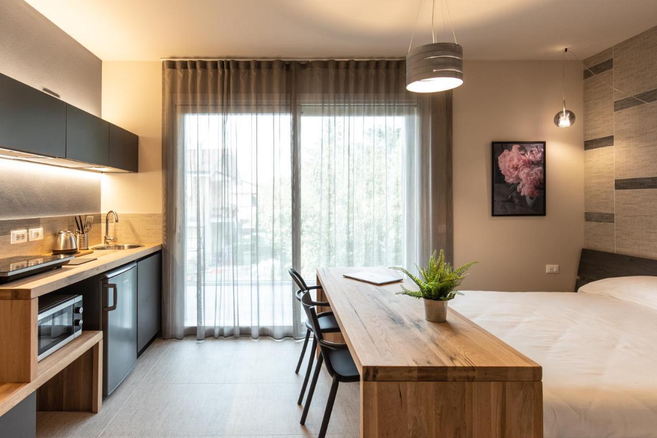 Sei Garda Apartments 페스키에라델가르다 외부 사진